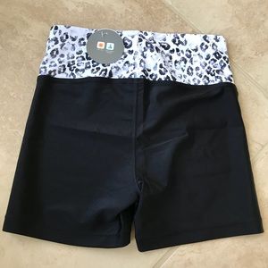 Afriel and Tabbris Printed waistband short